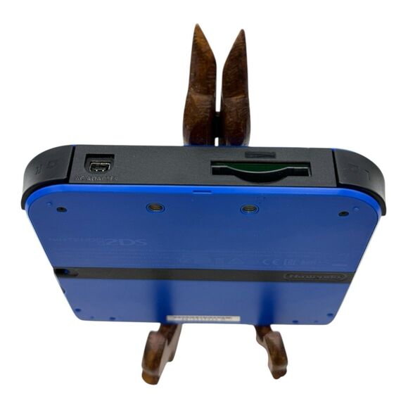 Nintendo 2DS Launch Edition BLACK & BLUE System, SD Card, Stylus, Charger - Picture 5 of 8